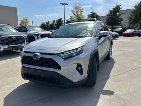 Used 2024 Toyota RAV4 XLE Premium FWD image 7