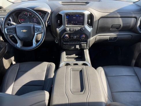 Used 2022 Chevrolet Silverado 2500 LTZ w/ LTZ Convenience Package image 11