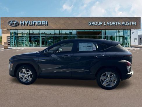 New 2026 Hyundai Kona SE image 8