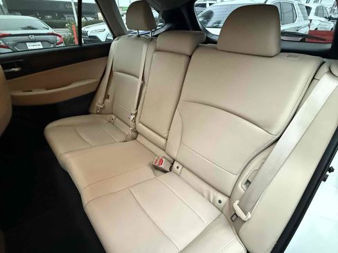 Used 2016 Subaru Outback 2.5i Limited image 16