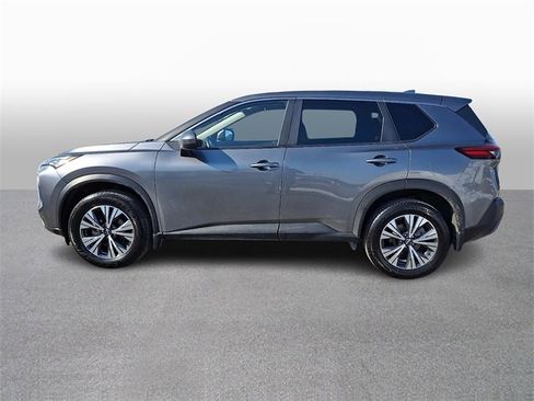 Used 2023 Nissan Rogue SV image 6