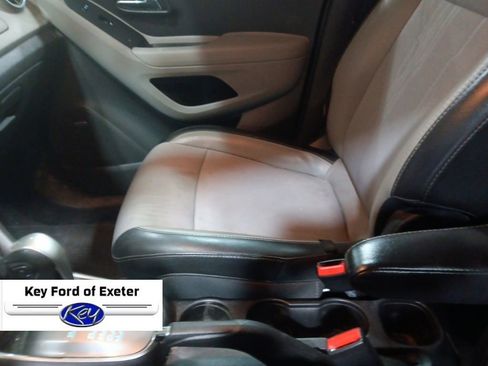 Used 2015 Chevrolet Trax LT w/ LT Sun and Sound Package image 23