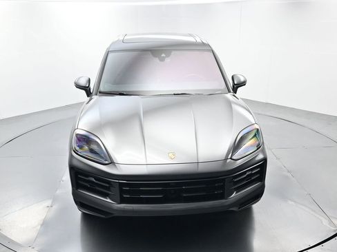 Certified 2026 Porsche Cayenne E-Hybrid AWD/4WD image 43