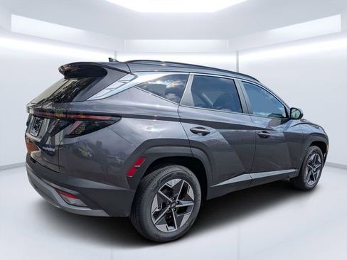 Used 2025 Hyundai Tucson SEL image 3