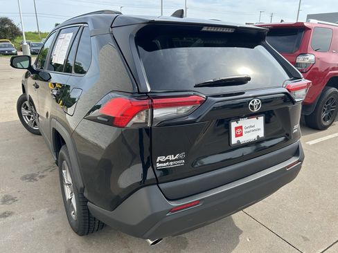 Certified 2024 Toyota RAV4 XLE AWD/4WD image 4