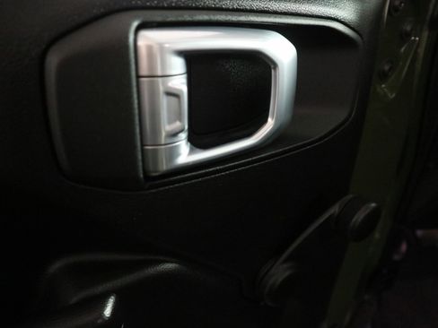 Used 2021 Jeep Wrangler Unlimited Sport image 34