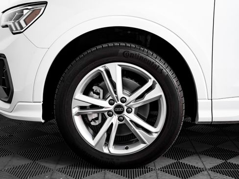 Certified 2022 Audi Q3 2.0T Premium Plus image 6