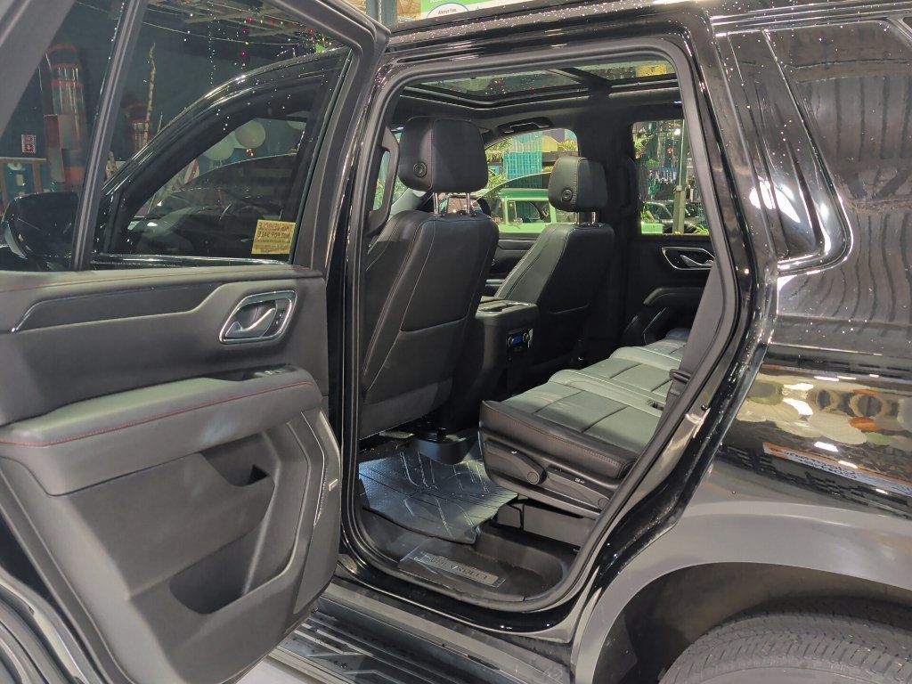 Used 2021 Chevrolet Tahoe RST AWD/4WD image 13