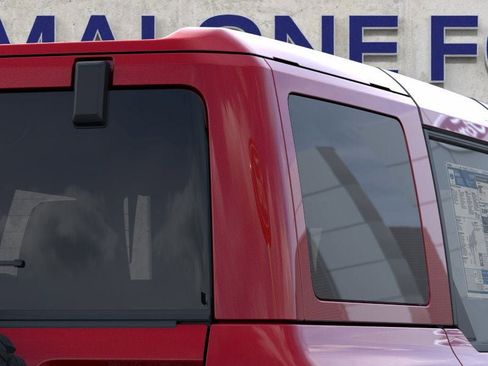 New 2025 Ford Bronco Badlands image 25