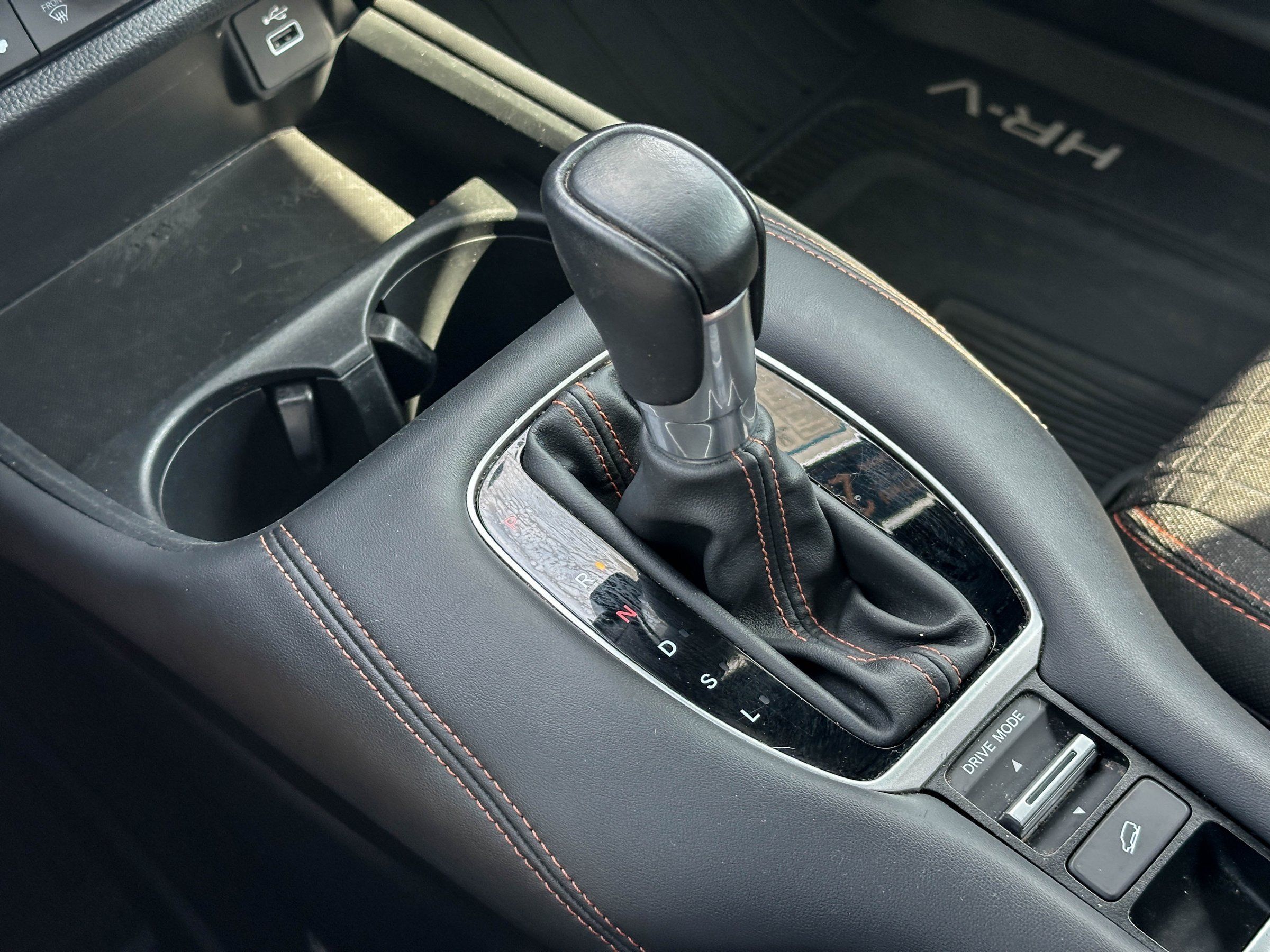 Certified 2025 Honda HR-V Sport image 34