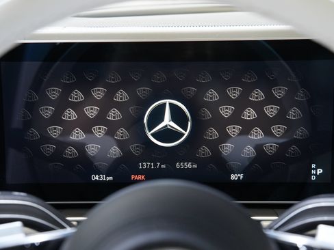 Used 2025 Mercedes-Benz Maybach GLS 600 4MATIC image 68