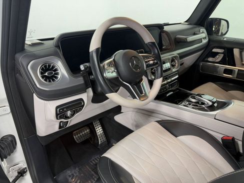 Used 2021 Mercedes-Benz G 550 image 10