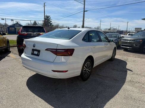 Used 2019 Volkswagen Jetta SE w/ Cold Weather Package image 4