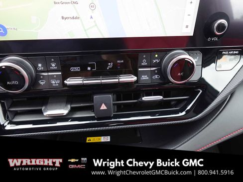 Used 2024 Toyota Highlander XSE image 19