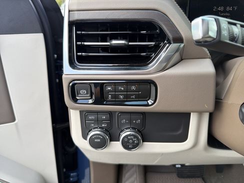 New 2026 GMC Yukon XL Denali w/ Sun & Power Step Package image 39