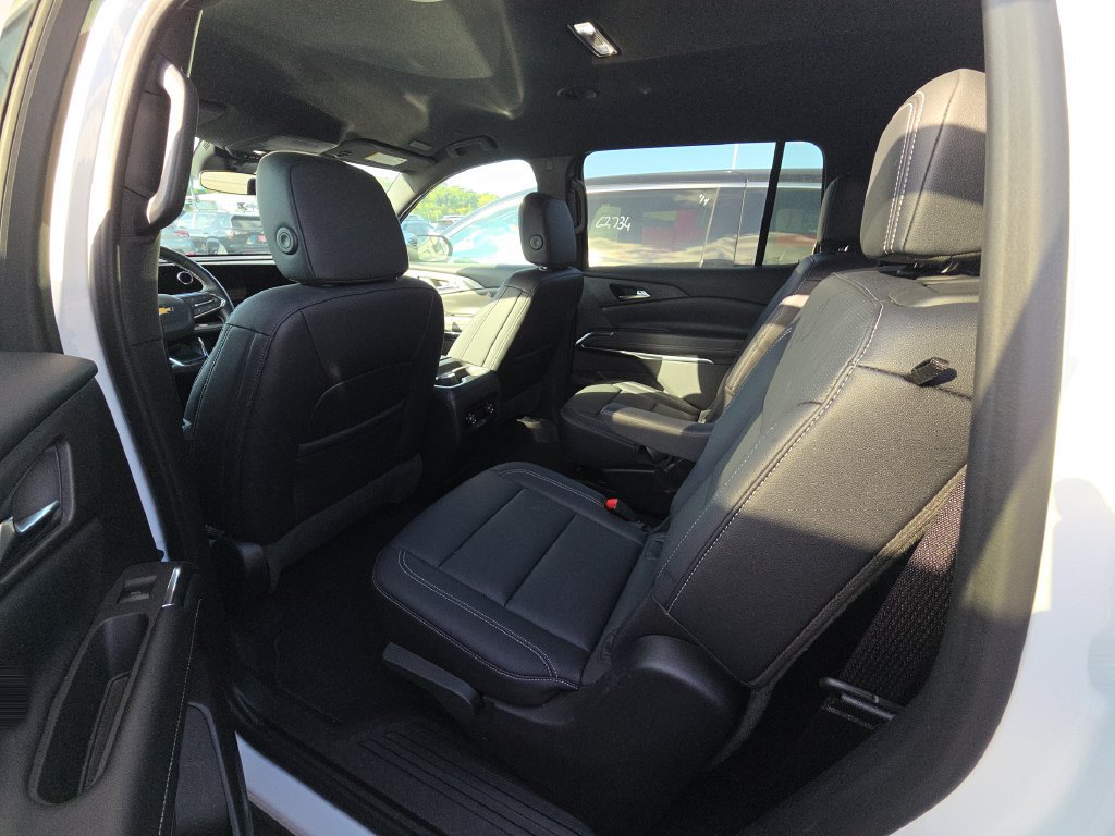 Used 2026 Chevrolet Traverse LT FWD image 13