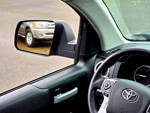 Used 2016 Toyota Tundra SR5 image 15