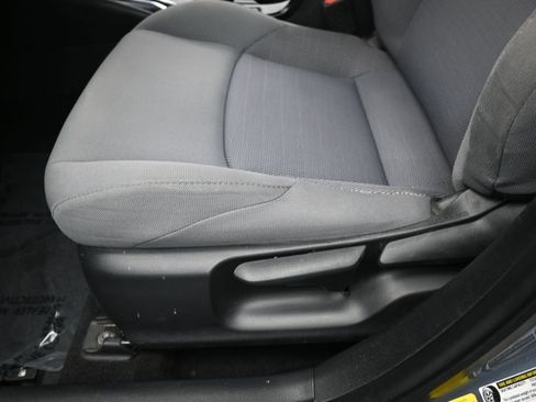 Used 2023 Toyota Corolla SE FWD image 13