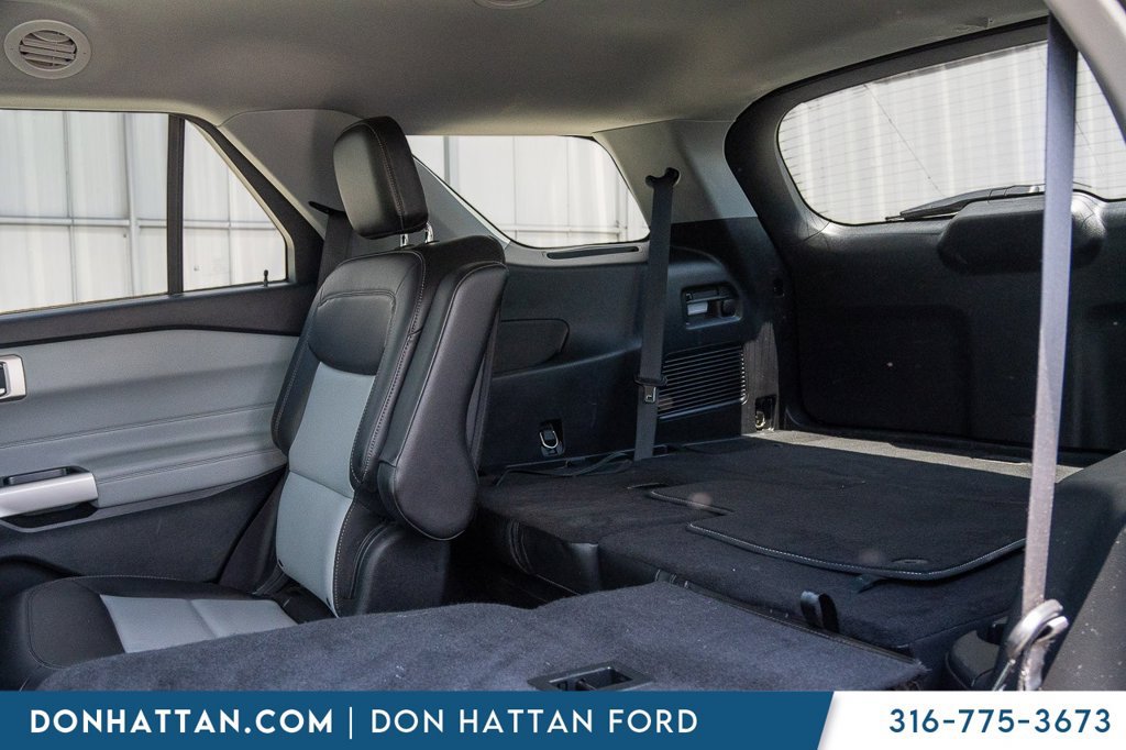 Used 2023 Ford Explorer XLT w/ Equipment Group 202A AWD/4WD image 20