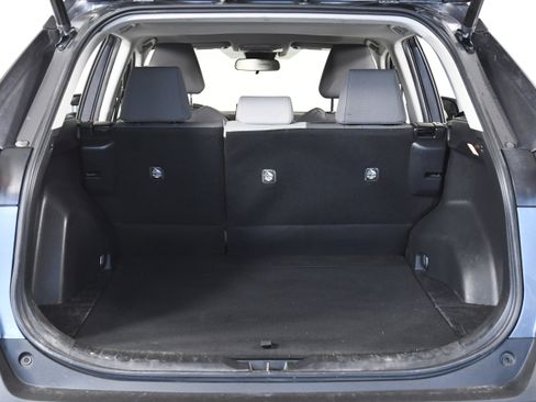 Used 2021 Toyota RAV4 XLE w/ Convenience Package image 32