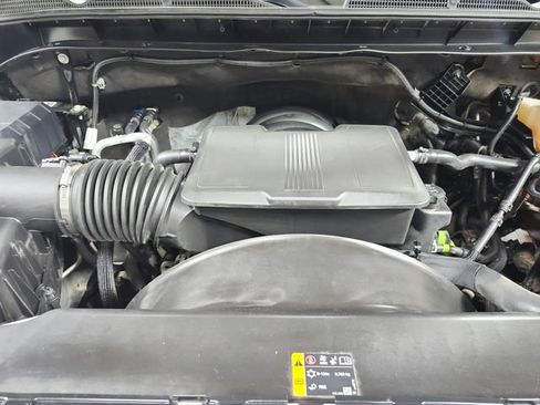 Used 2023 GMC Sierra 2500 AT4 AWD/4WD image 17