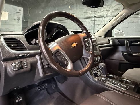 Used 2016 Chevrolet Traverse LT AWD/4WD image 10