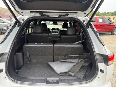 Used 2024 Mitsubishi Outlander SE Black Edition FWD image 5