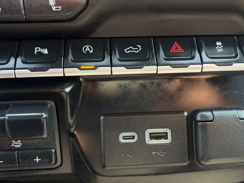 Used 2021 Chevrolet Silverado 1500 LT w/ Fleet Comfort Package AWD/4WD image 34