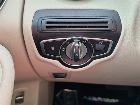 Certified 2021 Mercedes-Benz GLC 300 GLC 300 image 20