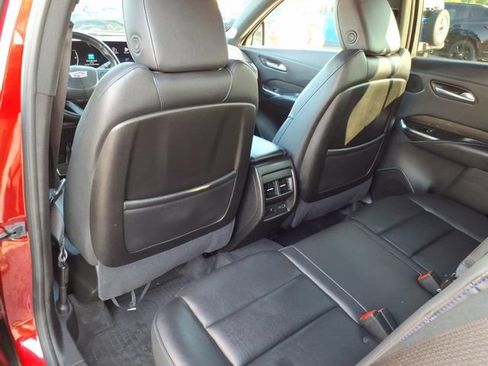 Used 2025 Cadillac XT4 Sport w/ Cold Weather Package FWD image 14