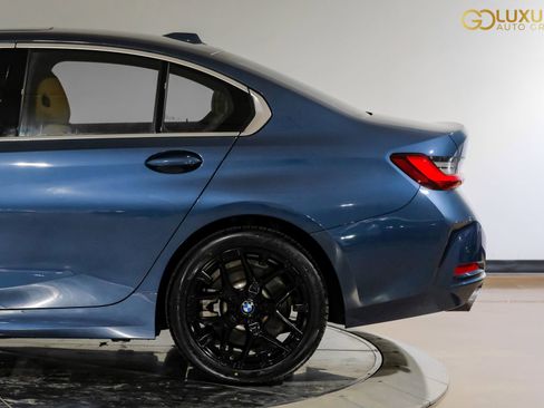 Used 2025 BMW 330i Sedan w/ Convenience Package RWD image 15