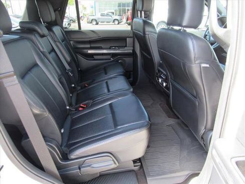 Used 2020 Ford Expedition XLT w/ Equipment Group 202A image 32