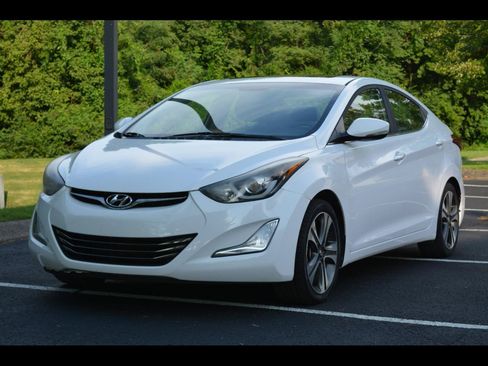 Used 2015 Hyundai Elantra Sport FWD image 1
