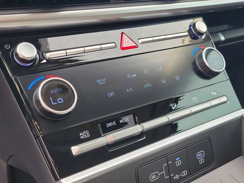 New 2026 Hyundai Santa Fe SE image 29