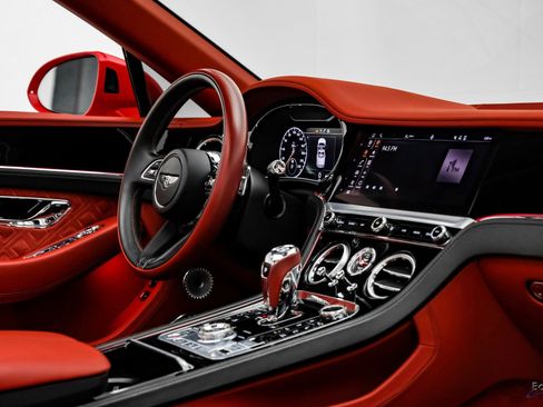 Used 2022 Bentley Continental GT image 54