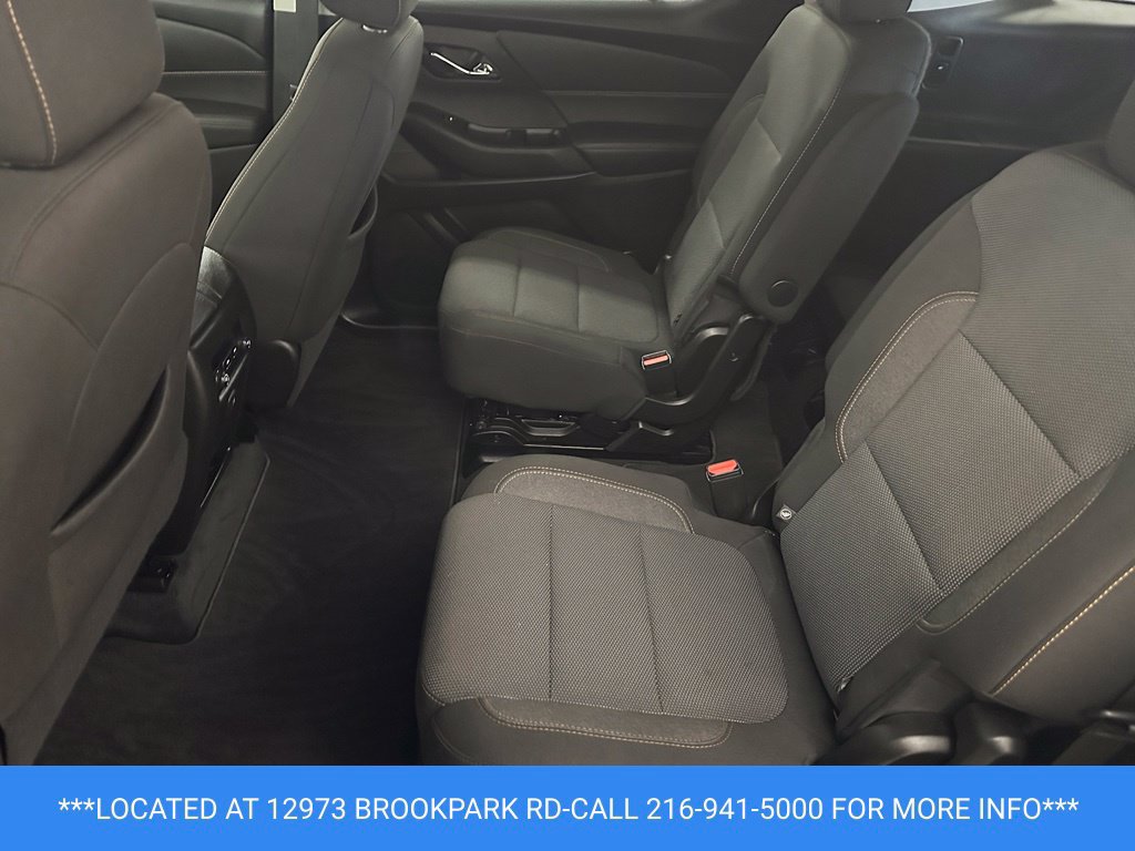 Used 2021 Chevrolet Traverse LT FWD image 20
