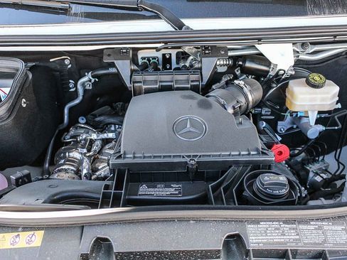 New 2025 Mercedes-Benz Sprinter 2500 image 24