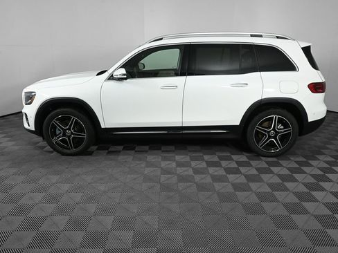 New 2026 Mercedes-Benz GLB 250 4MATIC image 3