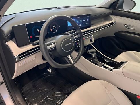 Used 2025 Hyundai Tucson SEL image 17