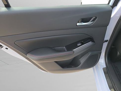 New 2025 Nissan Altima 2.5 SR w/ SR Premium Package image 17