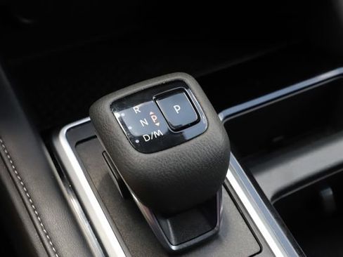 Used 2025 Nissan Pathfinder SV AWD/4WD image 29