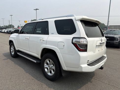Used 2016 Toyota 4Runner SR5 Premium AWD/4WD image 7