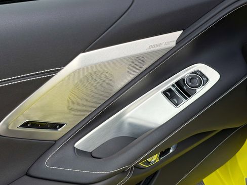 Used 2023 Chevrolet Corvette Stingray Preferred Cpe w/ Z51 Performance Package RWD image 28