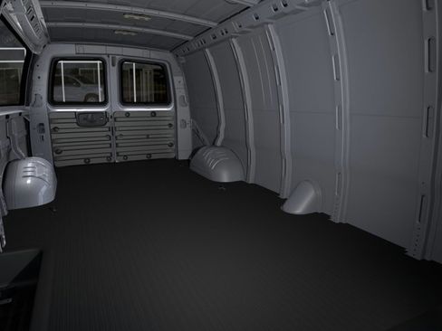 New 2026 GMC Savana 3500 Extended w/ Driver Convenience Package RWD image 17