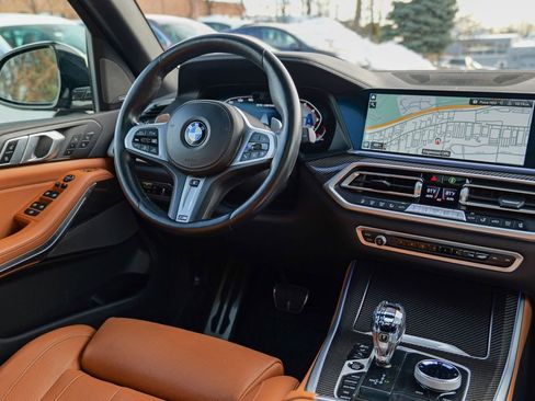Used 2022 BMW X5 M50i w/ Executive Package image 44