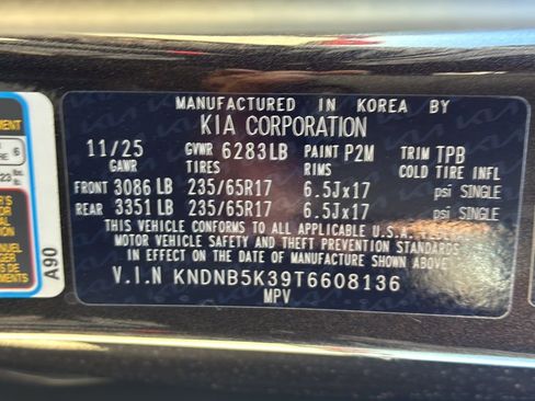 New 2026 Kia Carnival LXS image 2