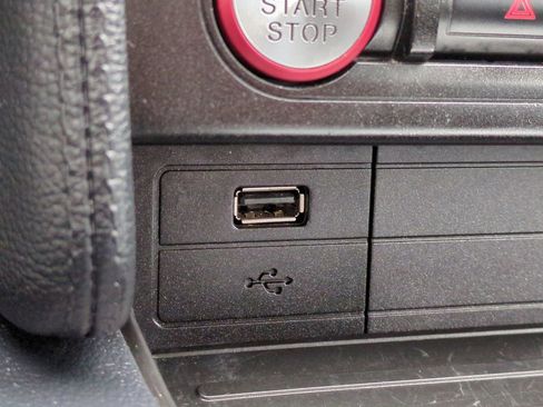 Certified 2021 Ford Mustang Coupe image 21