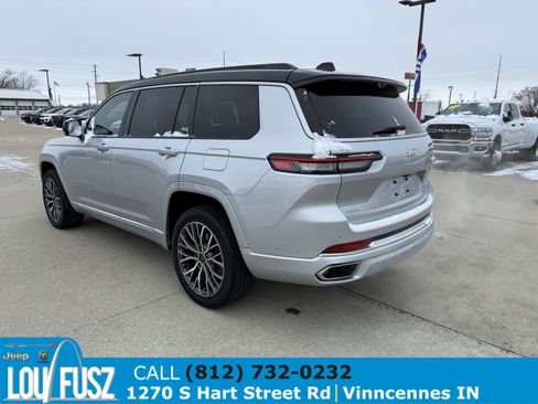 Used 2024 Jeep Grand Cherokee L Summit image 5