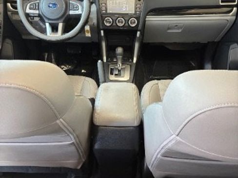Used 2017 Subaru Forester 2.5i Limited image 31