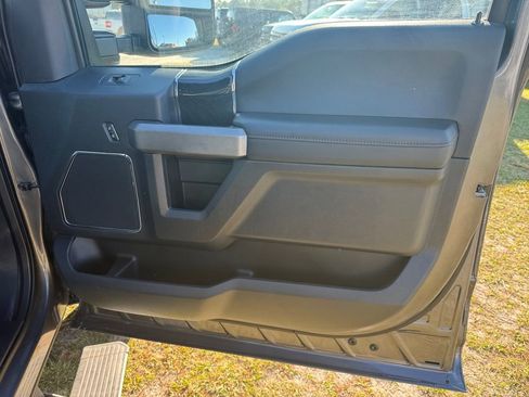 Certified 2022 Ford F450 Platinum w/ FX4 Off-Road Package image 21